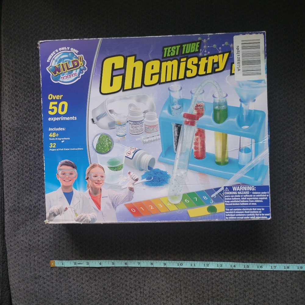 🆕 NEW! WILD! Science Test Tube Chemistry Lab 50+ Fun Experiments and Reactions - Picture 6 of 7